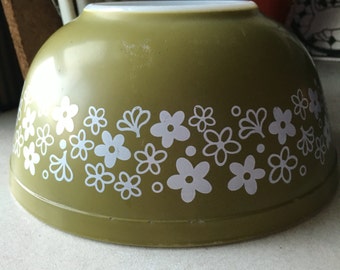 Pyrex spring blossom green 403 bowl
