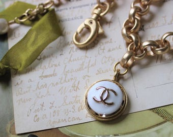 Iconic Designer Button Necklace Chunky, Satin Gold Choker chunky, Classic White Enamel and Gold insignia, Button Jewelry veryDonna
