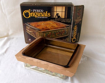Vintage Pyrex Casserole, Cake Dish With Decorative Metal Server, New In Box