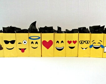 Emoji Loot Bags - emoji party supplies - party decor - party bags -