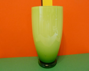 Bouquet Vase, Geous, Cased Glass, Lime Green,