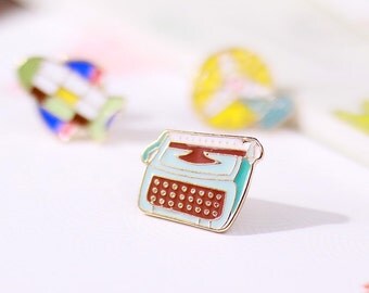 Typewriter - Enamel Pin // Vintage // Badge, Brooch, Lapel Pin, Backpack Pin // Cute & Funky Accessories