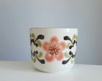 Vintage Crown Lynn Ironstone plant pot, flower pot