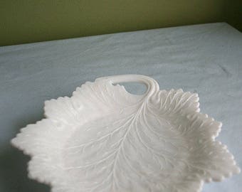 Milk Glass. Leaf Shaped Plate or Serving Dish. Beautiful, Intricate Relief for Fine Dining Experience.
