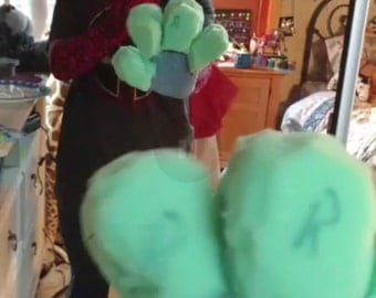 Custom puffy paws base **ORDERS CLOSED**