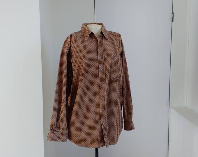 Vanderbilt corduroy shirt size L, long sleeve casual button down mens shirt in beige and red, oxford shirt suitable for work or play