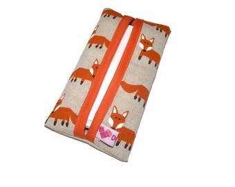 Travel tissue case / Tissue holder / Linen Kleenex Holder / Kleenex cover Foxes