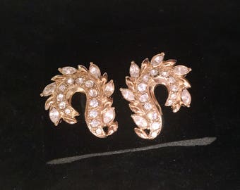 Avon Vintage Jewelry Earrings