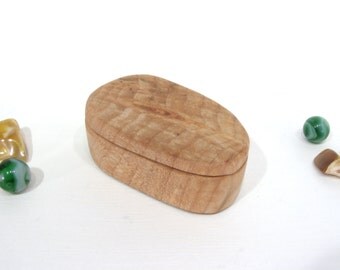 Oregon Coast Maple Wood Box, engagement ring box, ring bearer box, proposal box, earring box, small gift box, guitar pick box, Valentines