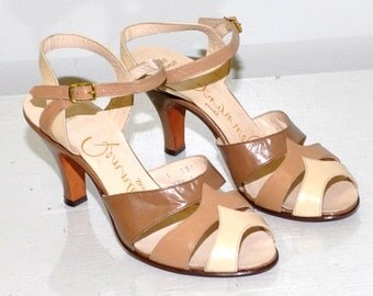 Vintage 1940s Peep Toe Sandals | Pennant | Size 4