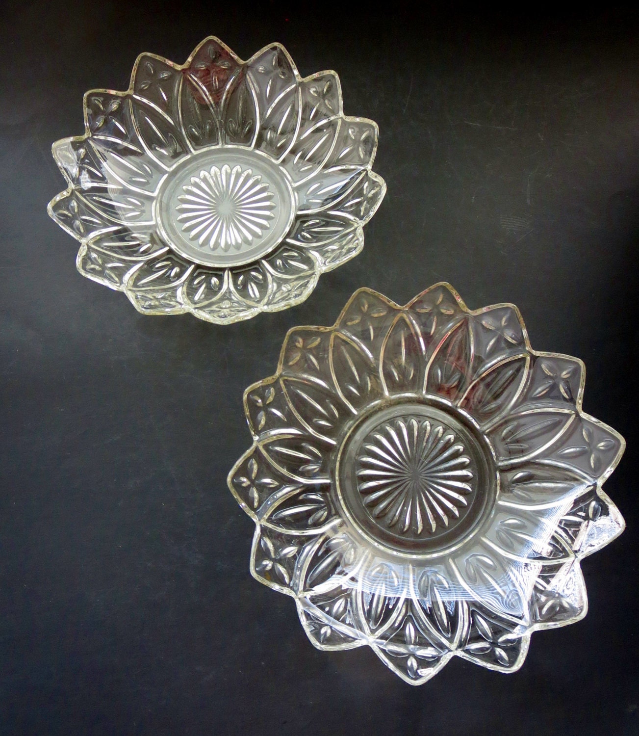 Vintage Flower Shaped Glass Bowl Federal Glass Petal Flower