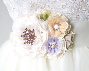 Wedding Belt, Bridal Sash, Floral Sash, Wedding Dress Sash with Flowers, Floral Bride Sash, Colorful Flower Sash, Lavender Bridal Belt
