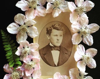 CDV Antique Photo - Handsome Man - Vintage Photo - 1800's -Germany - Carte de Visites