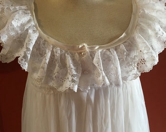 Vintage Tosca Lingerie White Large Peignoir Nightgown and Robe Set 100% Nylon