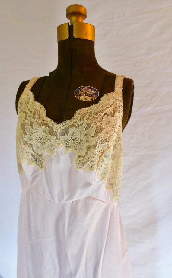 Vintage Lord and Taylor Full Slip Wonder Maid Size 36 80s