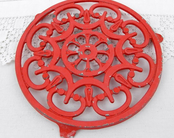 Round Antique French Cast Metal Red Trivet, Hot Plate, Heat Mat, Cottage, French Country Decor, Kitchenware, Kitchen, Plant Stand, Coaster