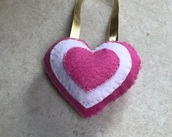 Felt heart ornament - Light pink and white