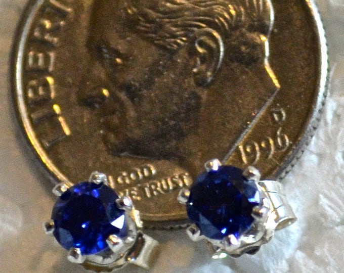 Blue Sapphire Studs, 4mm Round, Russian Stimulated, Set in Sterling Silver E1003