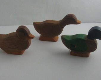 Original OSTHEIMER wooden animals / wood figures (marked). Wooden toys. 3 farm animals: drake and 2 ducks. OLD models with branding. VINTAGE