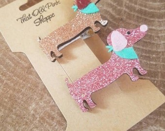 FLASH SALE...Dachshund hair clip set. Weiner dog hair clips. Doggie hair clips. Glitter animal hair clip. Two in package hair bow
