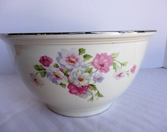 Large Kitchen Kraft Oven Ware Mixing Bowl. Cottage Style Kitchen Decor