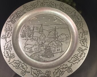 L061 Wilton Armetale BJ's holiday christmas plate