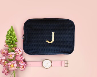 Bridesmaid Makeup Bag - Bridesmaid Gift, Maid of Honor Gift, Maid of Honor bag, Bride Bag, Bridal Party Bags, Wedding makeup Bag, Initial