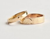 Rose Gold Wedding Ring Set - Hammered Gold Rings - Textured Rings  - 18 Carat Gold Wedding Band - Men's Women's - Couples - Unique