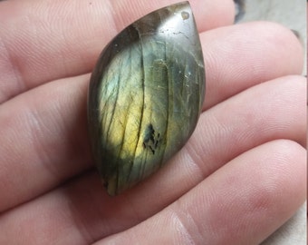 Natural labradorite pendant,blue flash labradorite pendant,labradorite gemstone pendant,blue labradorite pendant,flash labradorite pendant