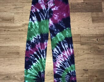 Bright and Vibrant Tie Dye Made for Everybody by thetiedyehippie