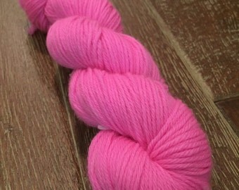 Hand Dyed Superwash Merino DK/Light Worsted Yarn Wool, 100g/3.5oz, 'Daddy's Girl'