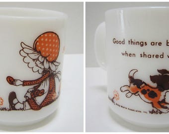 Vintage White Milk Glass Mug Milkglass Friendship Gift Friends Mug Retro Mug Daisy Little Girl Bonnet Dog Small Kids Mug Retro Kitchen Decor