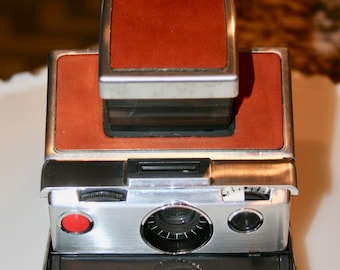Polaroid SX-70 Land Camera//Camera With Case//Collectible//Vintage Camera