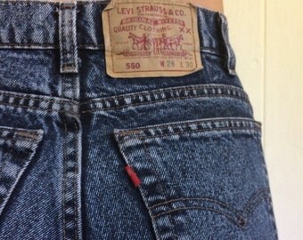 Vintage Levis // 28 W 30 L // Made in USA // Dark Wash Jeans