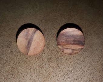 Silver earrings with olive wood