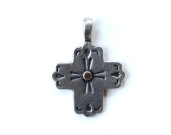 Southwest vintage sterling silver cross pendant / sterling cross pendant necklace southwest native
