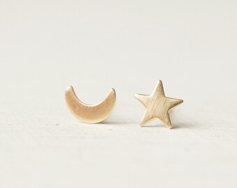 Minimalist Small Moon Star Brass sterling silver stud earrings/ simple constellation dainty gold ear studs/ everyday post earrings J3