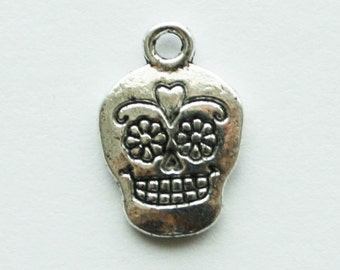 Silver Skull Charms, Day of the Dead Charms, Halloween Charms, 2 Sided Sugar Skull Charms, Skull Pendants, 10pcs - 16x11mm - #643