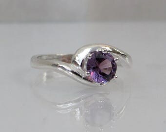 Alexandrite Ring in Sterling Silver, Alexandrite Jewelry, Color Change Gemstone, 5mm Lab Alexandrite, June Birthstone Ring, Solitaire Ring