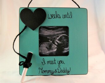 Pregnancy countdown frame chalkboard, gifts for expecting parents mom dad mother father