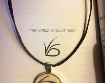A Series of Unfortunate Events Necklace