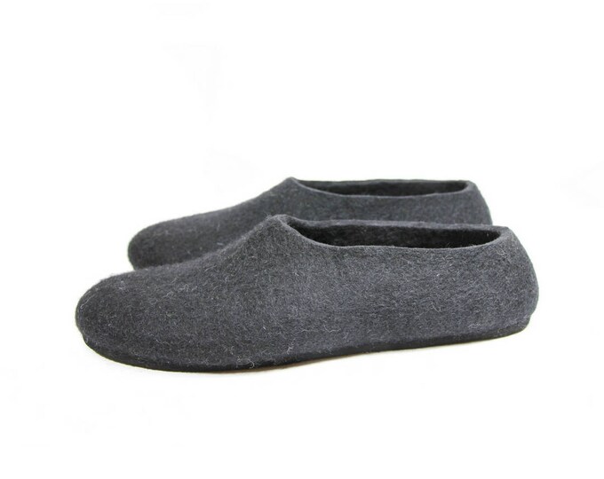 House Wool Shoes, Black Felted Slippers, Womens Wool Slippers, Boiled Wool Shoes, Felted Wool Slippers, Clogs for Women, Rubber Soles, Gifts