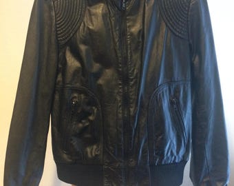 Vintage Black Leather Motorcycle Jacket ! 40L