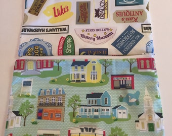 Best seller!!! Gilmore girls inspired/Stars Hollow zipper pouch, make up bag, pencil/pen pouch/ Gilmore fan