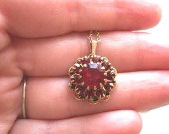 Vintage Signed Sarah Cov Red Rhinestone Flower Pendant Necklace,Gold tone,17",petite