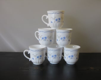Arcopal "Romantique" Teacups (Set of 6) / Arcopal French Milk Glass Teacups Blue and Yellow Flowers / Blue and White Milk Glass Teacups