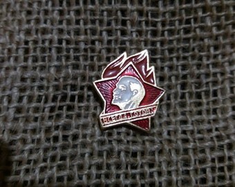 Vintage Soviet Lenin Pioneer badge Collectible pin communism Soviet badge Pioneer icon Lenin badge