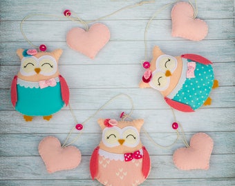 Owl garland Nursery decor Pink animal nursery Cute owl Girl gift Pink turquoise room Heart garland Felt heart decor Baby mobile Baby garland