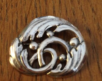 Vintage Sterling Silver Pendant or Pin