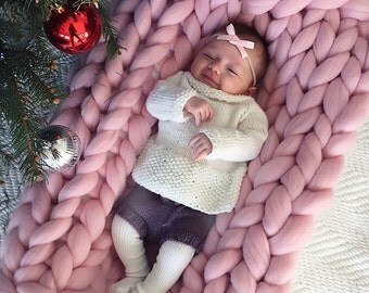 CHUNKY KNIT blanket. 100% merino wool. Handmade in the USA with love. ready for shipping in 1-3 business days.